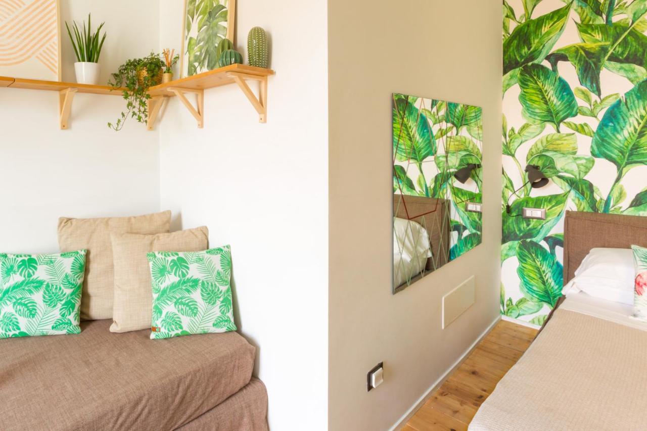 Duomo Views, Light, Jungle-Inspired Studio With Terrace Μιλάνο Εξωτερικό φωτογραφία